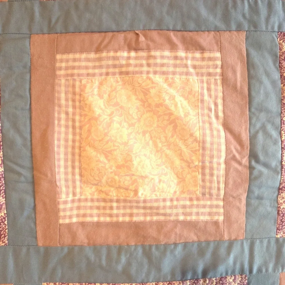 Vtg 80/90s Handmade Patchwork Quilt 80x80 Full Queen Country Cottagecore Floral